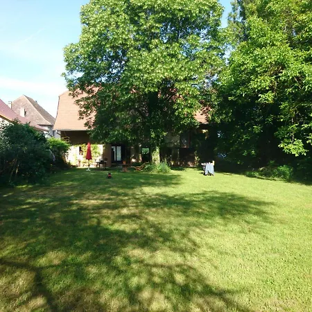 Grange Renovee Et Son Jardin Dans L'avant Pays Savoyard